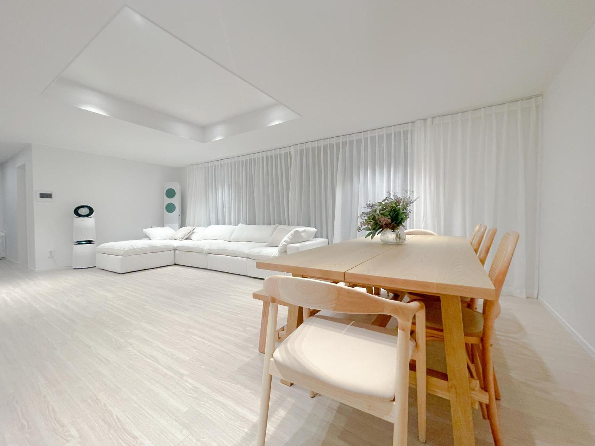Apartment High End Hongdae House